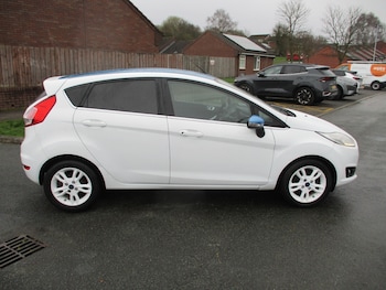 Used Ford Fiesta 2016 for sale - 78409974: Photo