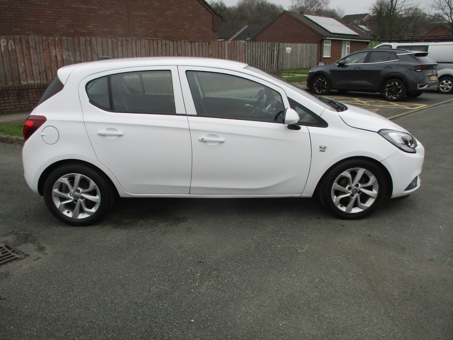 Used Vauxhall Corsa 2016 for sale - 77417933: Photo 2