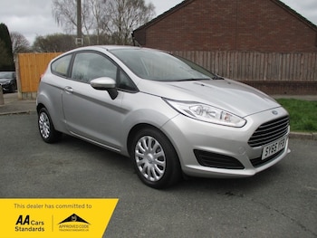 Used Ford Fiesta 2015 for sale - 78775847: Photo