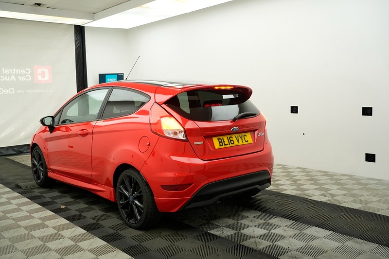 Used Ford Fiesta 2016 for sale - 77963844: Photo 4