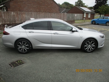 Used Vauxhall Insignia 2017 for sale - 75587506: Photo