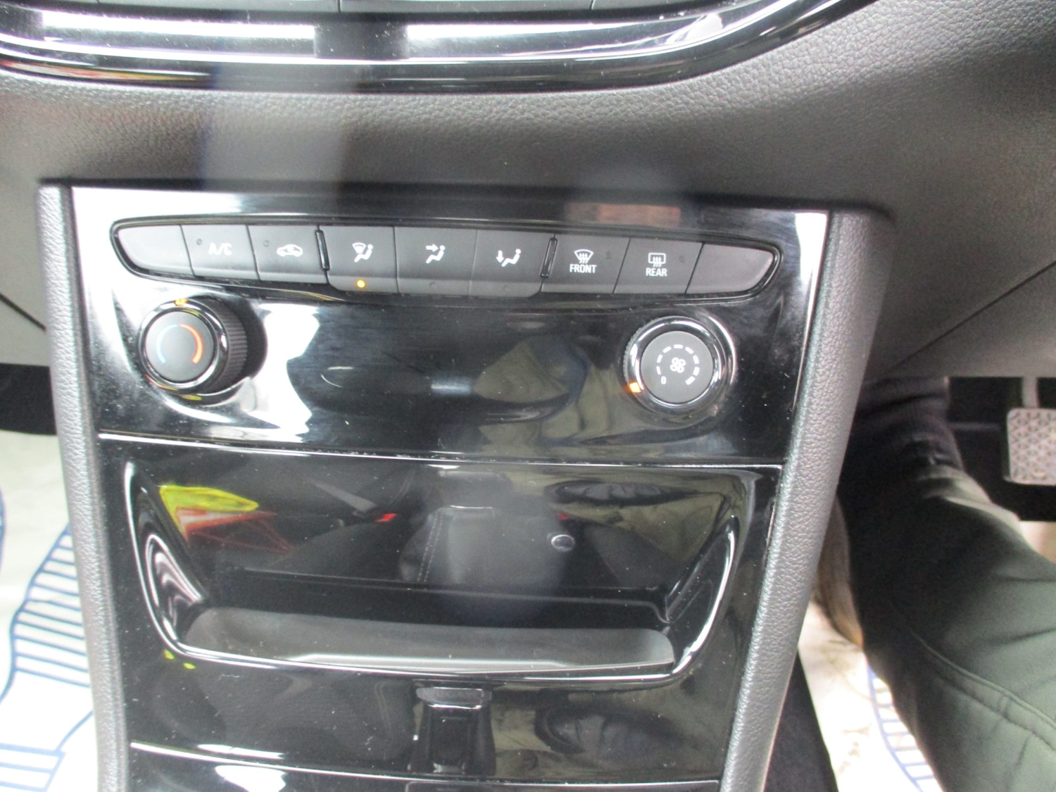 Used Vauxhall Astra 2017 for sale - 78079382: Photo 28