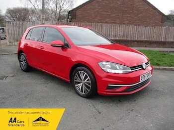 Used Volkswagen Golf 2017 for sale - 78775838: Photo