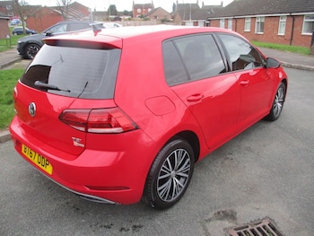 Used Volkswagen Golf 2017 for sale - 78775838: Photo