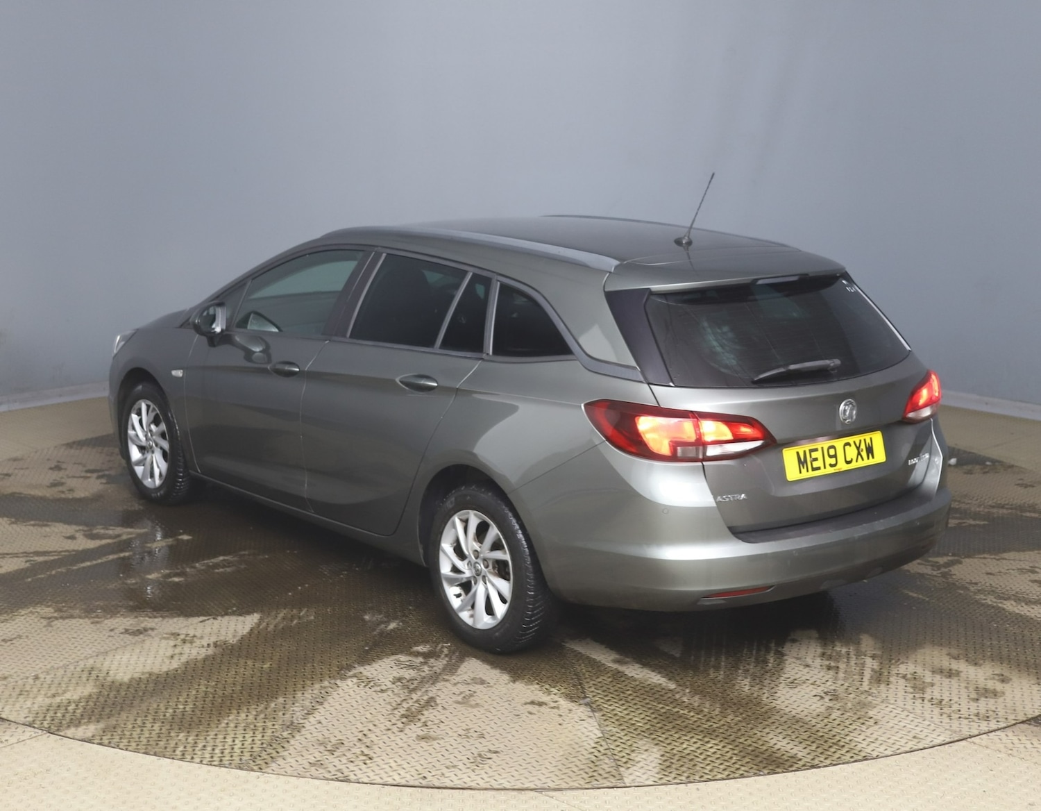 Used Vauxhall Astra 2019 for sale - 77245523: Photo 2