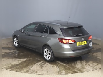 Used Vauxhall Astra 2019 for sale - 77245523: Photo