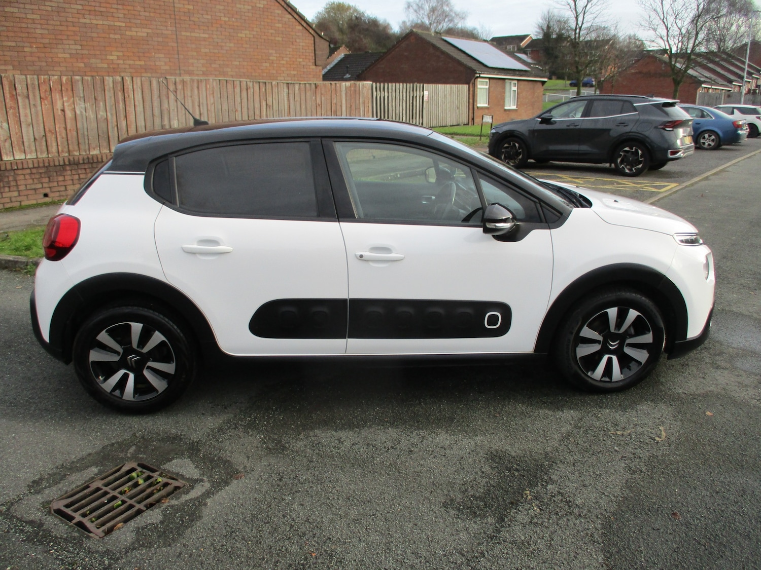 Used Citroen C3 2018 for sale - 76684447: Photo 2