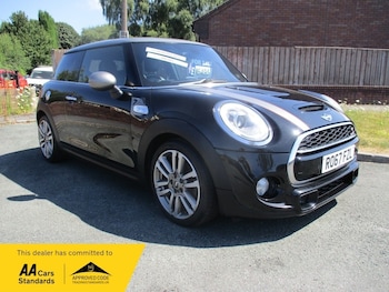 Used MINI Hatch 2017 for sale - 79552343: Photo