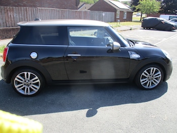 Used MINI Hatch 2017 for sale - 79552343: Photo