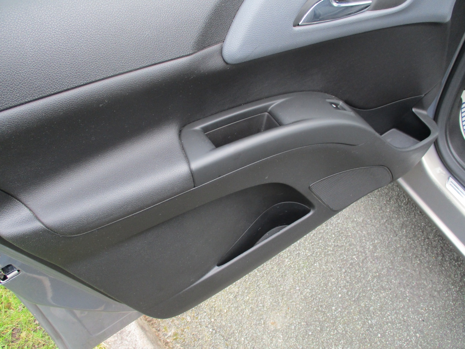 Used Vauxhall Meriva 2014 for sale - 77656501: Photo 22