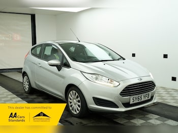 Used Ford Fiesta 2015 for sale - 77851113: Photo