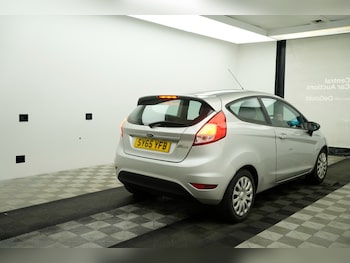 Used Ford Fiesta 2015 for sale - 77851113: Photo