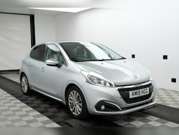 Peugeot - 208