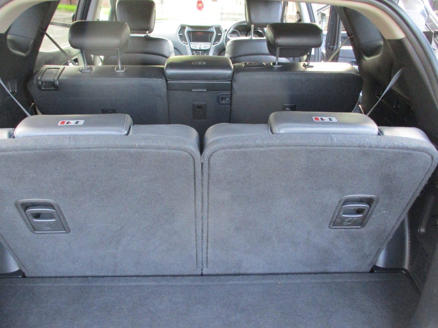 Used Hyundai Santa Fe 2013 for sale - 76882140: Photo 16