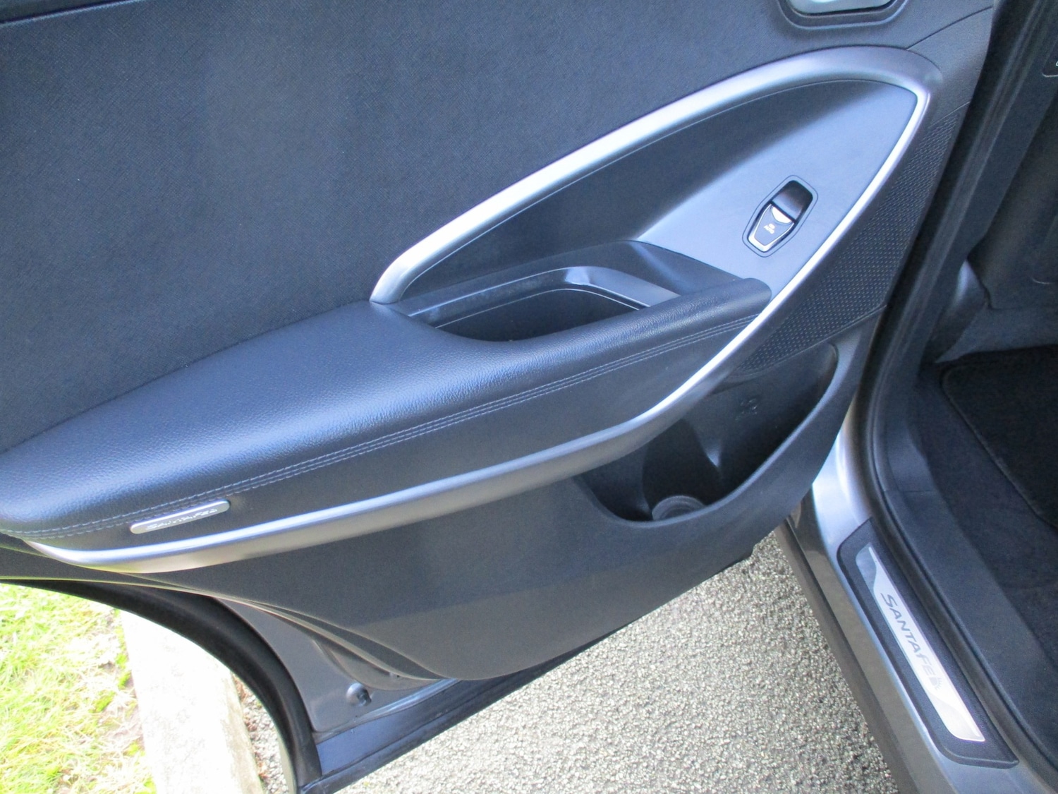 Used Hyundai Santa Fe 2013 for sale - 76882140: Photo 19