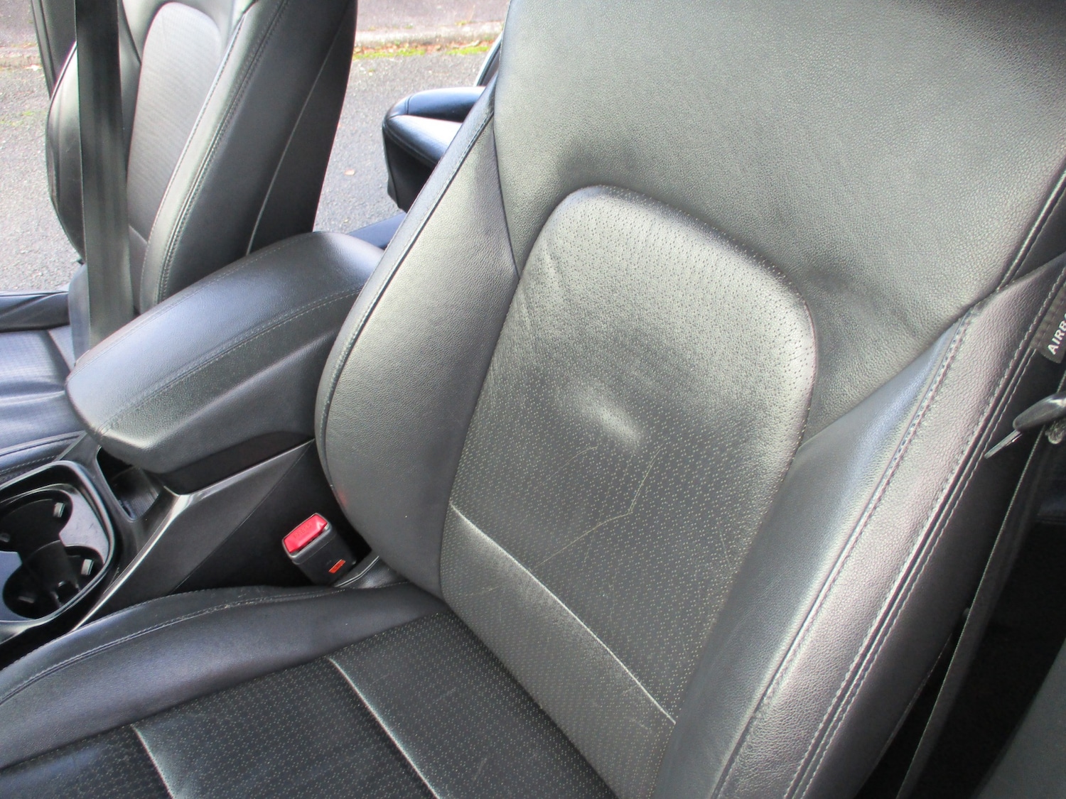 Used Hyundai Santa Fe 2013 for sale - 76882140: Photo 21