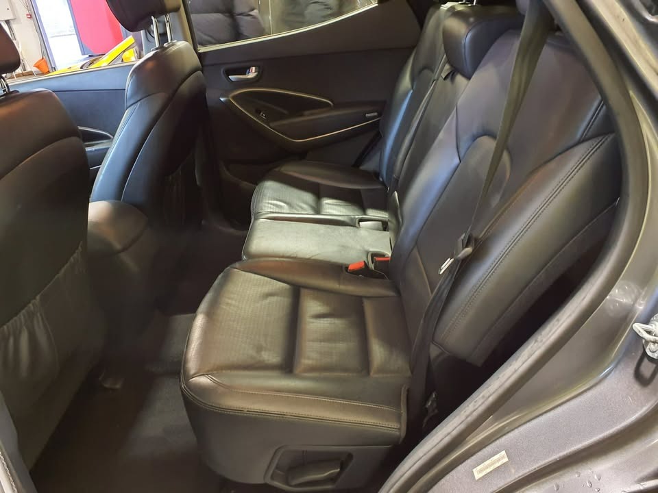 Used Hyundai Santa Fe 2013 for sale - 76882140: Photo 9