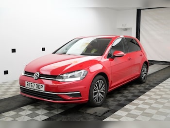 Used Volkswagen Golf 2017 for sale - 77682158: Photo