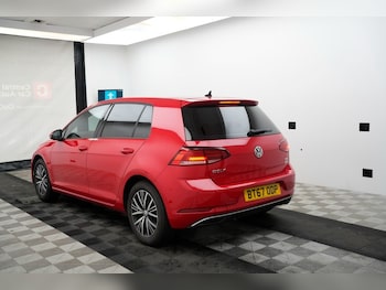 Used Volkswagen Golf 2017 for sale - 77682158: Photo