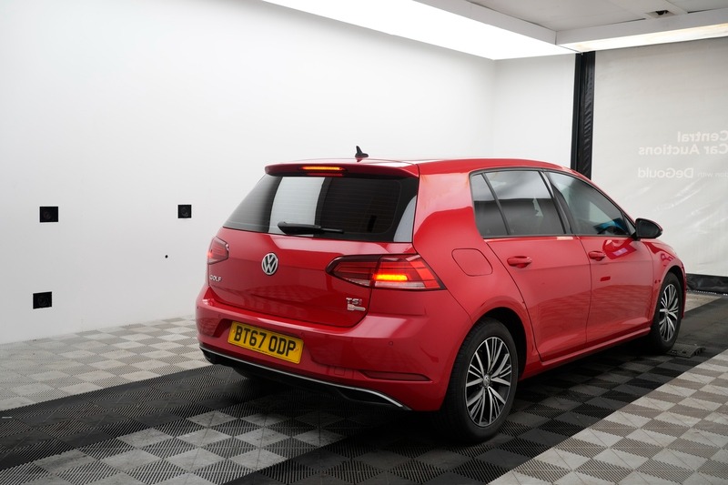 Used Volkswagen Golf 2017 for sale - 77682158: Photo 4