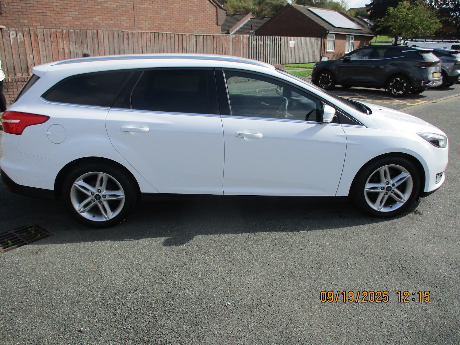Used Ford Focus 2015 for sale - 77763383: Photo 2