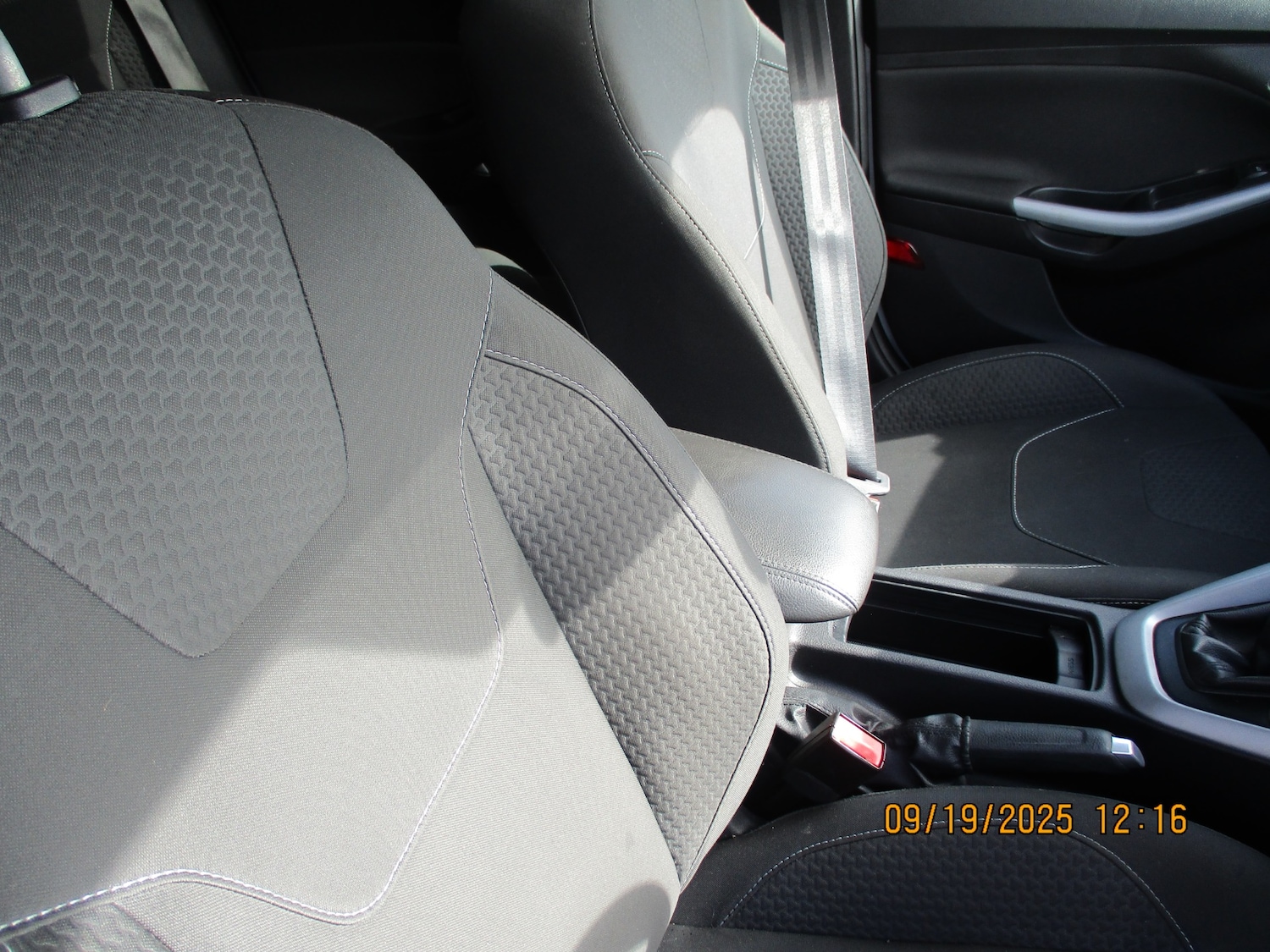 Used Ford Focus 2015 for sale - 77763383: Photo 9