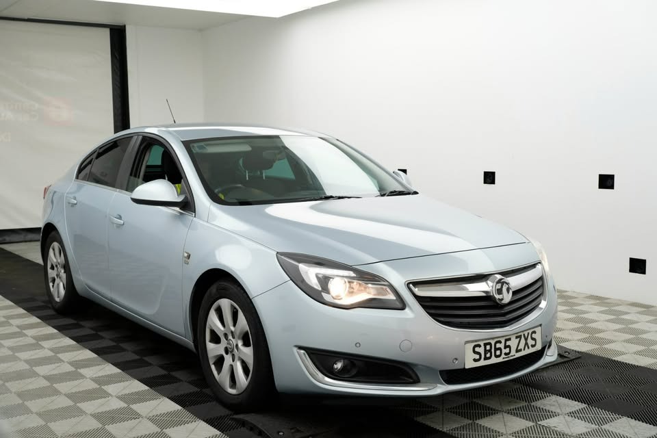 Used Vauxhall Insignia 2015 for sale - 76544365: Photo 1