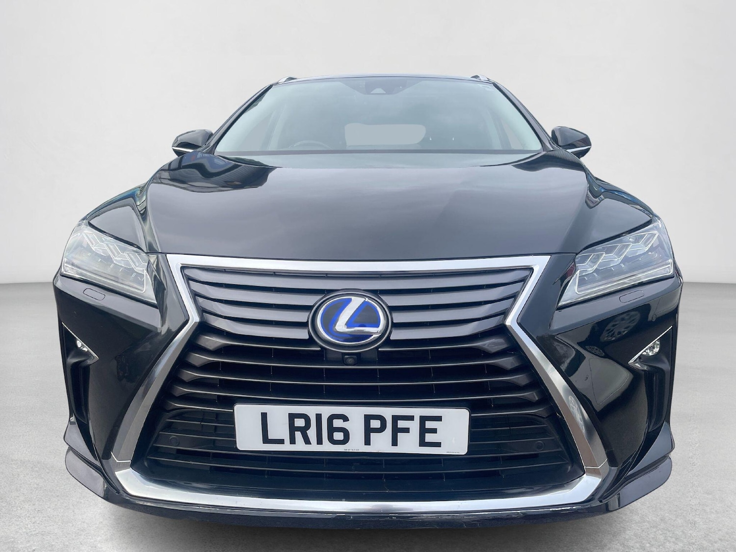 Used Lexus RX 2016 for sale - 76020704: Photo 2