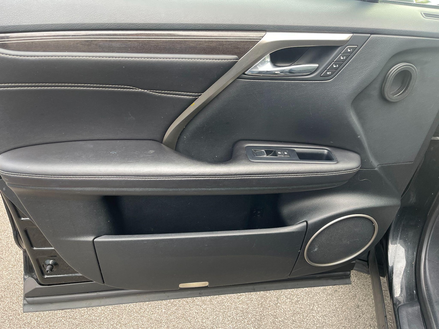 Used Lexus RX 2016 for sale - 76020704: Photo 48