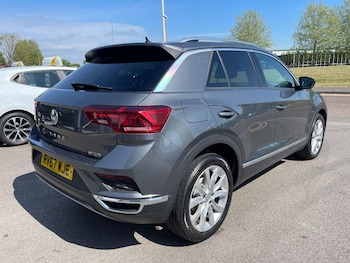 Used Volkswagen T-Roc 2018 for sale - 78429926: Photo