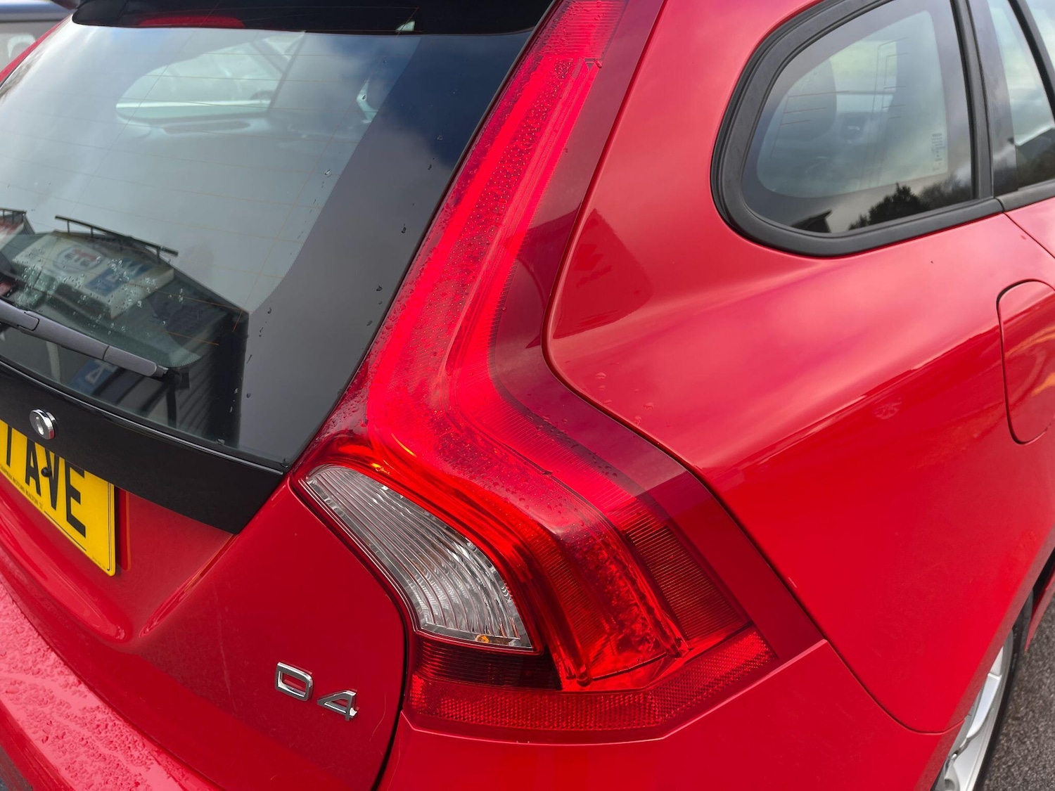 Used Volvo V60 2017 for sale - 77509793: Photo 11