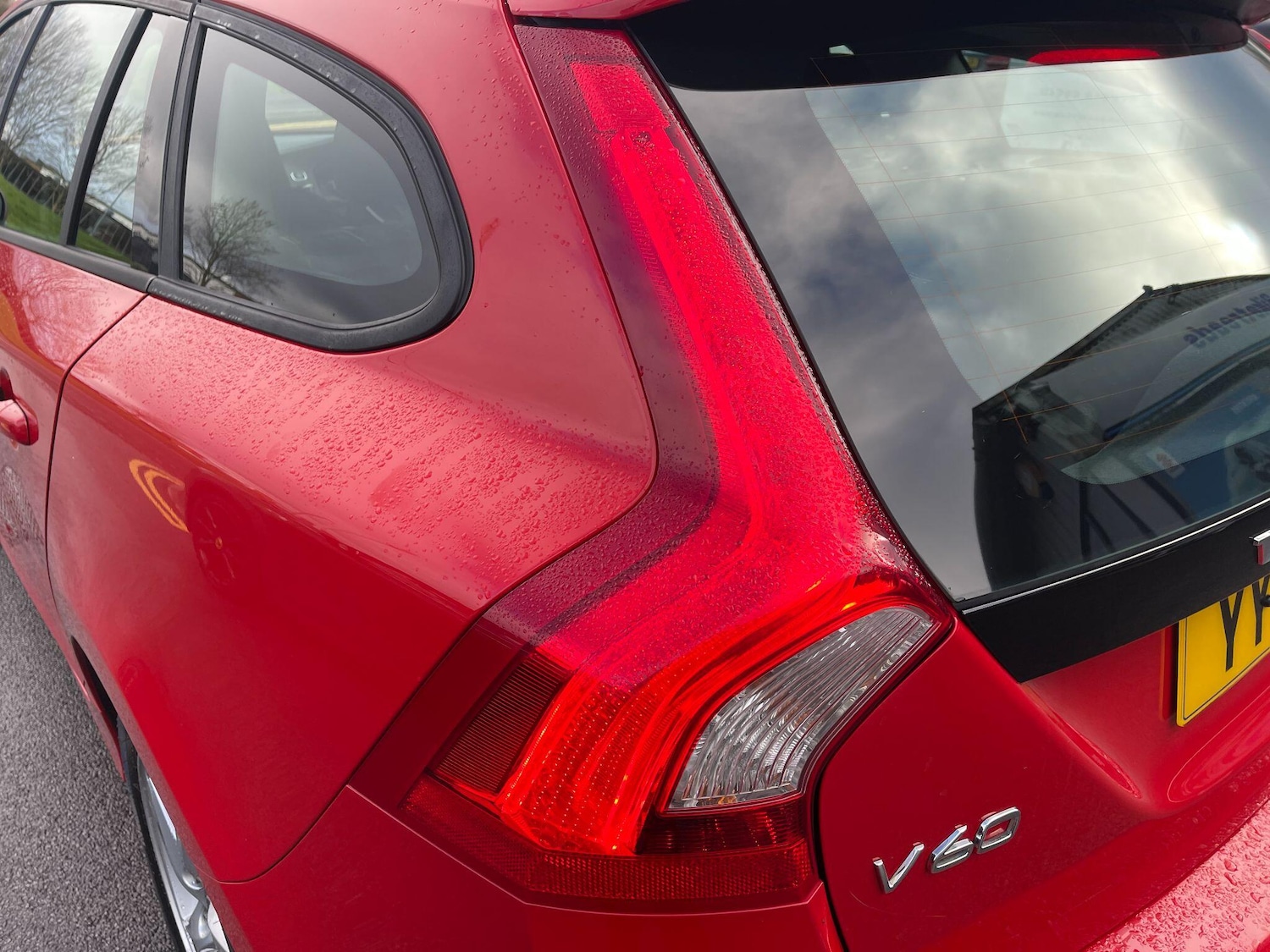 Used Volvo V60 2017 for sale - 77509793: Photo 13