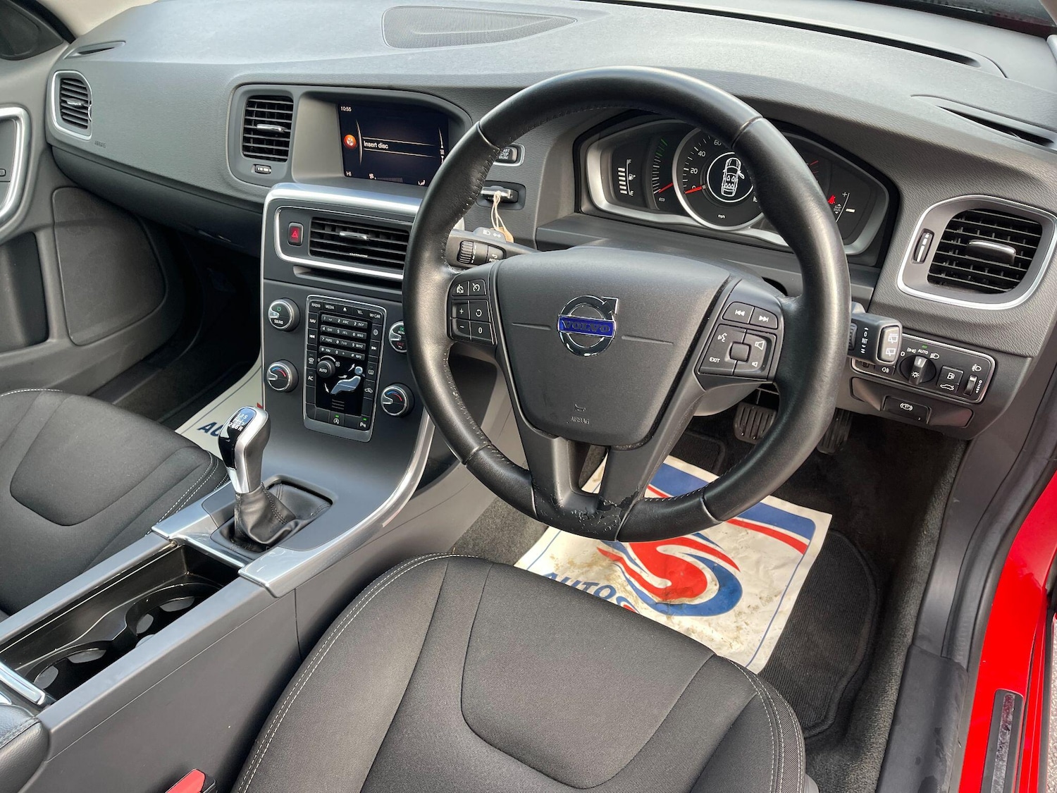 Used Volvo V60 2017 for sale - 77509793: Photo 19