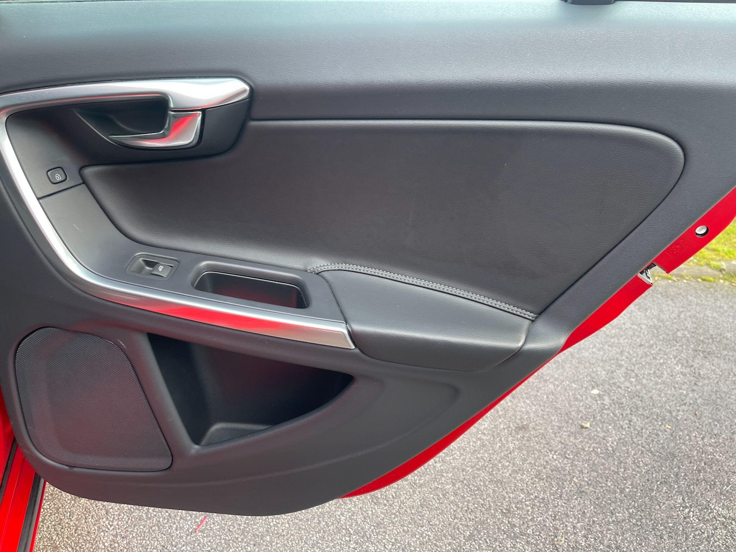 Used Volvo V60 2017 for sale - 77509793: Photo 21