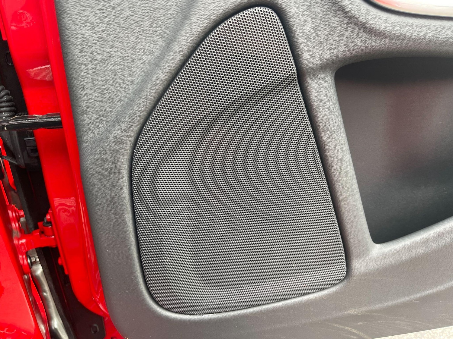 Used Volvo V60 2017 for sale - 77509793: Photo 42