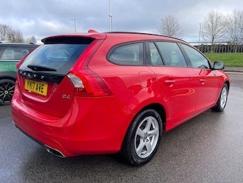 Used Volvo V60 2017 for sale - 77509793: Photo