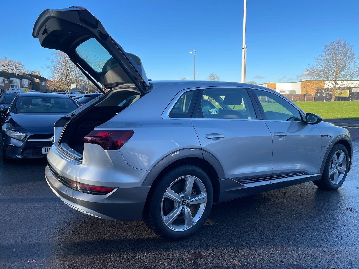 Used Audi e-tron 2021 for sale - 77898552: Photo 9