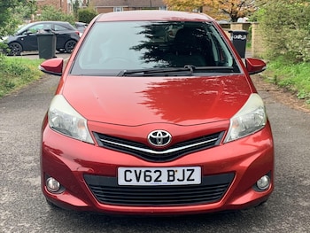 Used Toyota Yaris 2012 for sale - 77769437: Photo