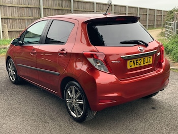 Used Toyota Yaris 2012 for sale - 77769437: Photo