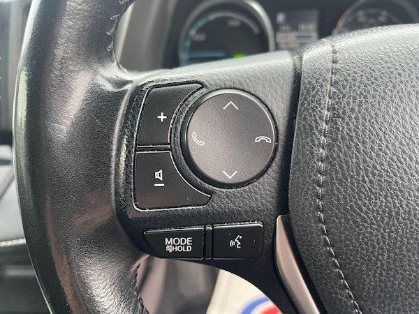 Used Toyota RAV4 2017 for sale - 76295231: Photo 42