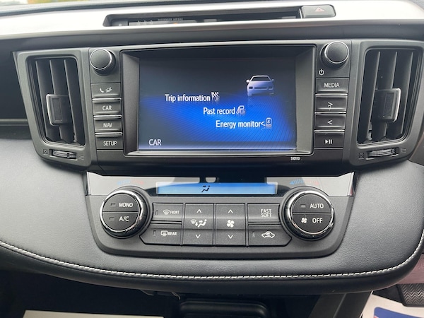 Used Toyota RAV4 2017 for sale - 76295231: Photo 54