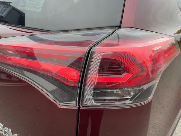 Used Toyota RAV4 2017 for sale - 76295231: Photo 60