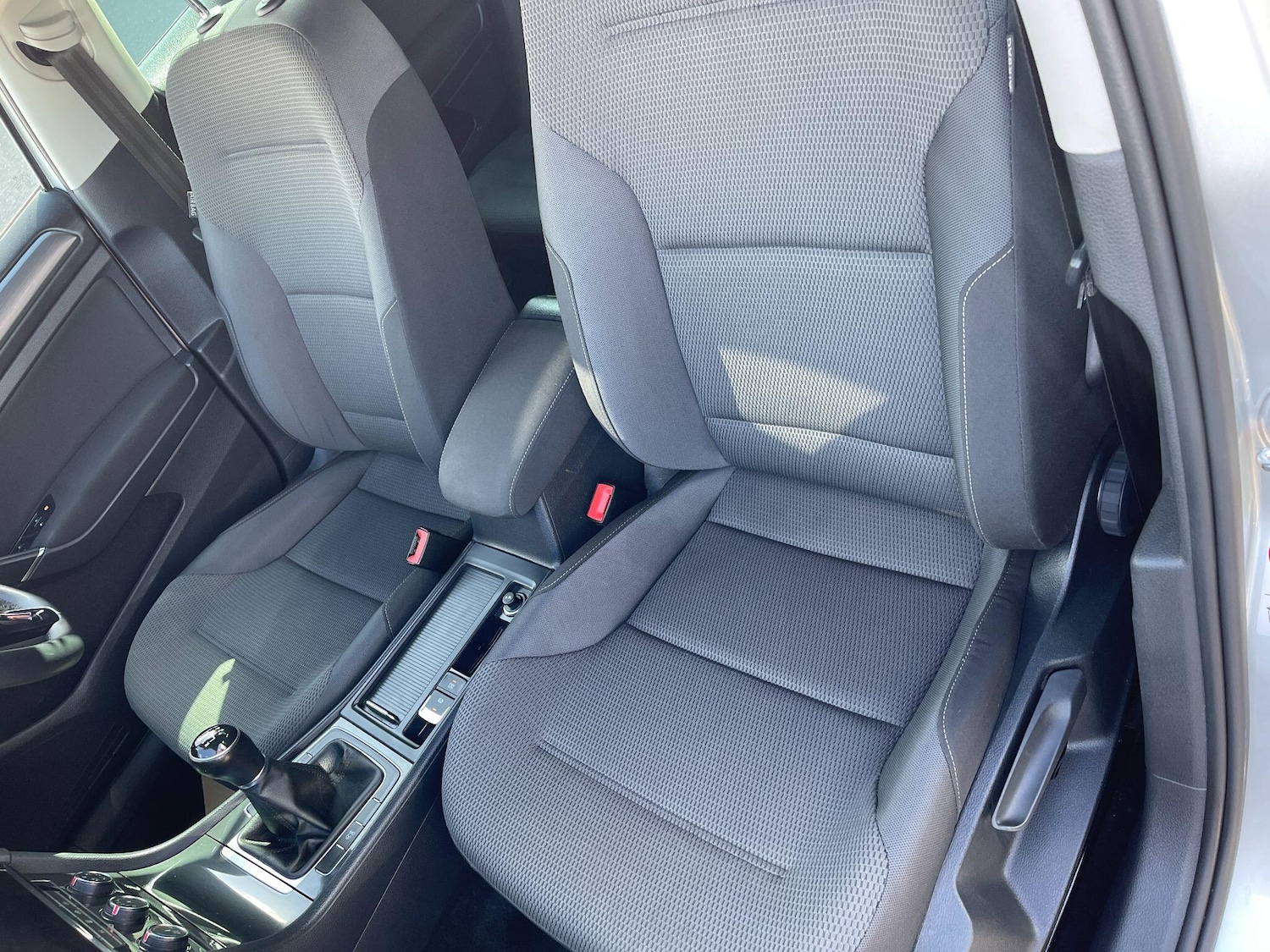 Used Volkswagen Golf 2019 for sale - 77824675: Photo 33