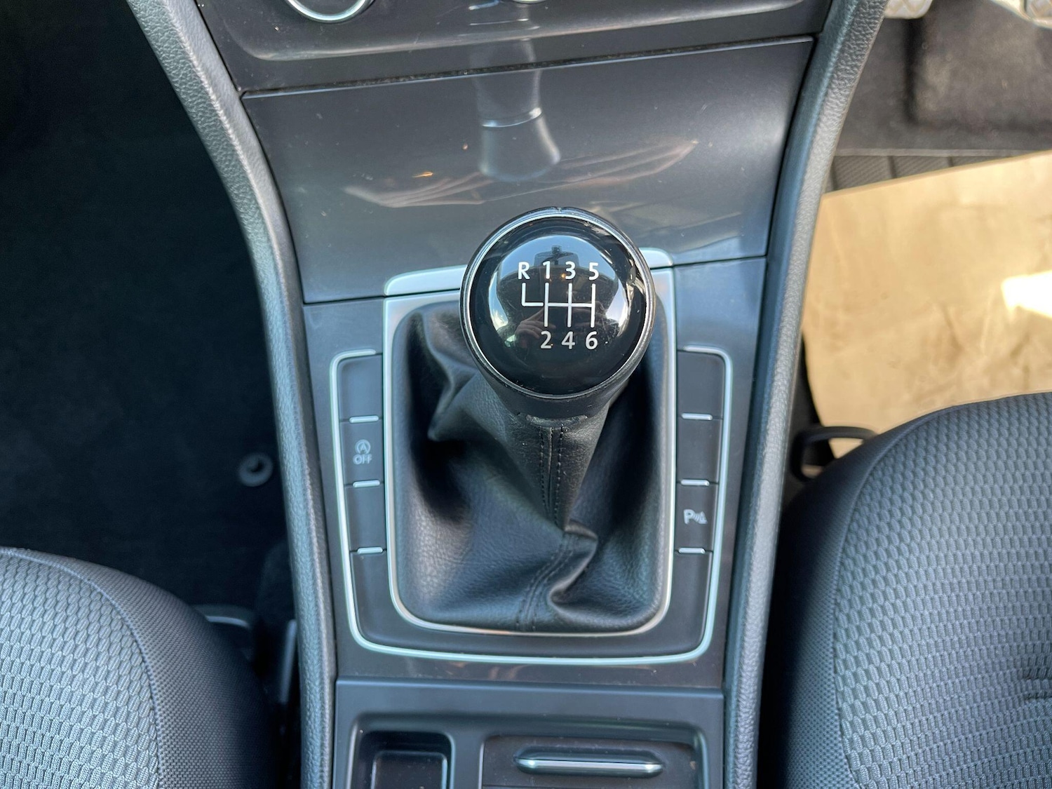 Used Volkswagen Golf 2019 for sale - 77824675: Photo 36