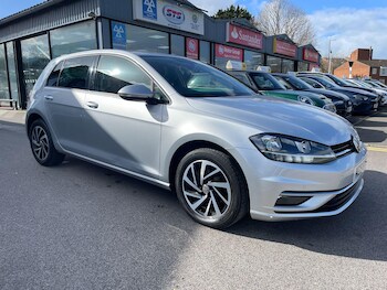 Used Volkswagen Golf 2019 for sale - 77824675: Photo