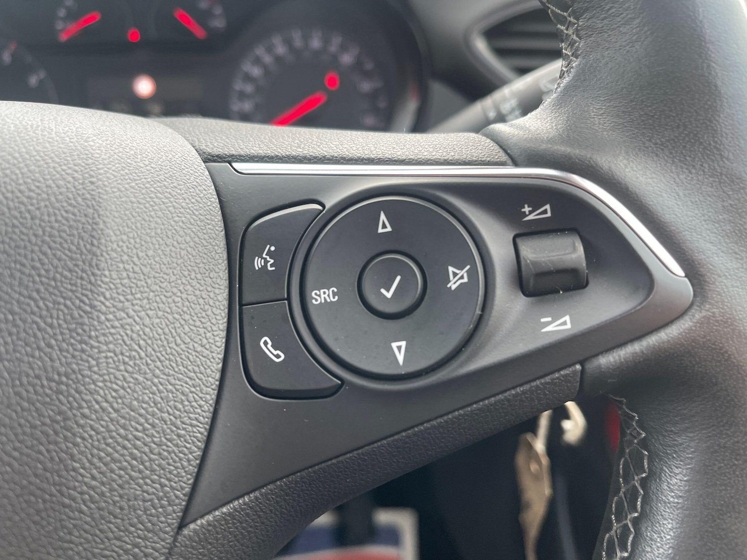 Used Vauxhall Crossland 2021 for sale - 77510719: Photo 40