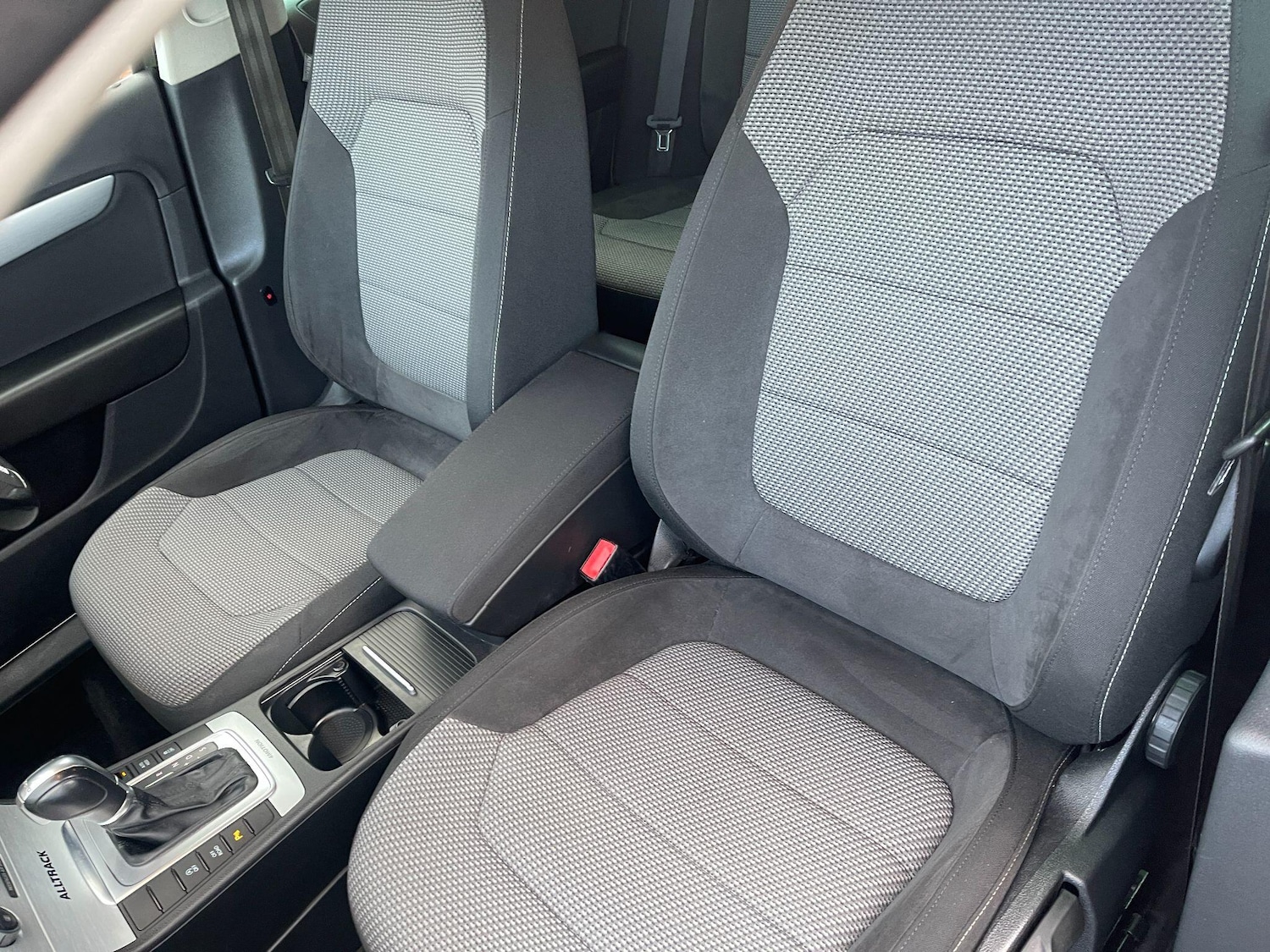 Used Volkswagen Passat for sale - 77657659: Photo 39