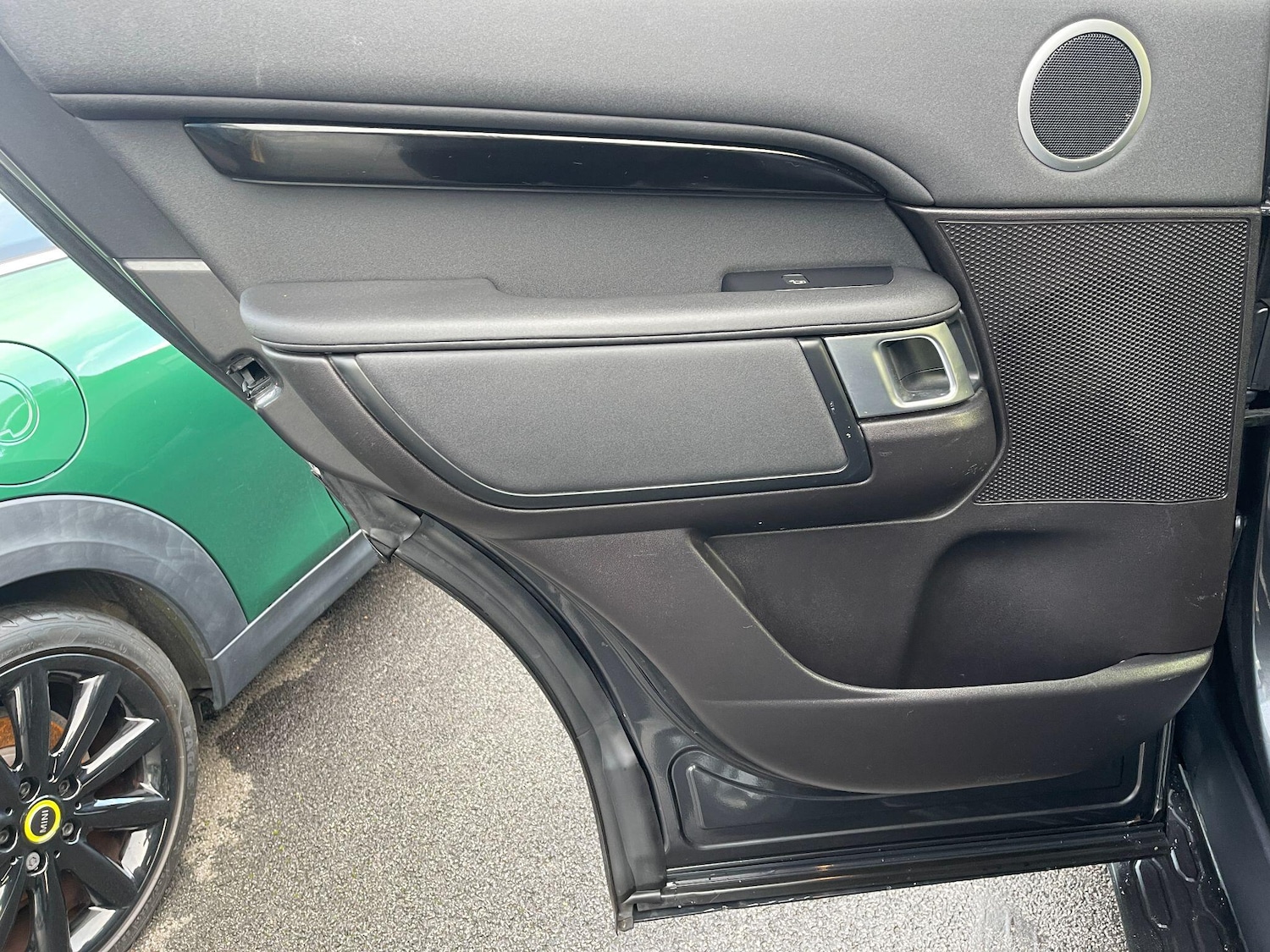 Used Land Rover Discovery 2019 for sale - 76855908: Photo 26