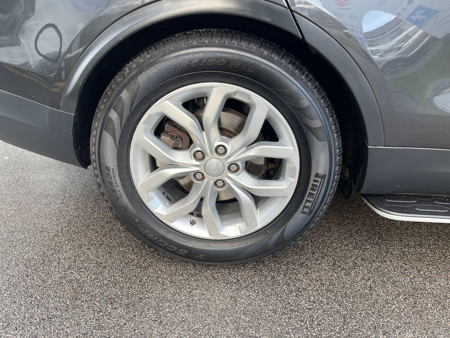 Used Land Rover Discovery 2019 for sale - 76855908: Photo 29