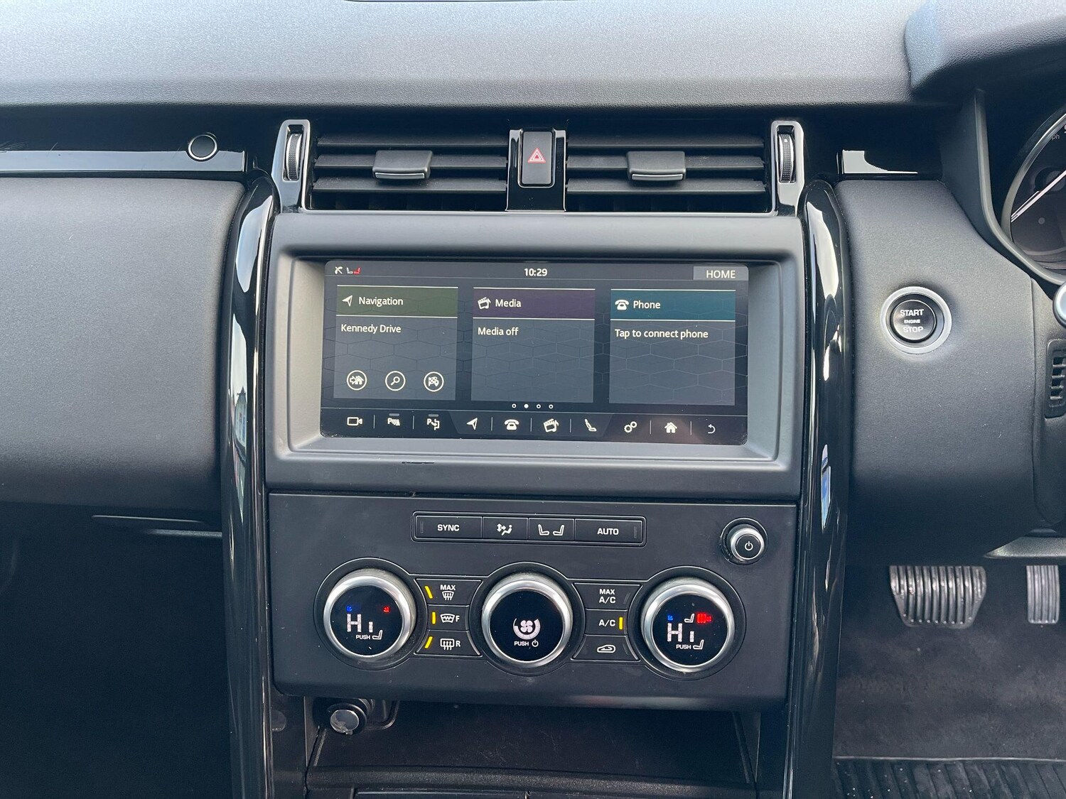 Used Land Rover Discovery 2019 for sale - 76855908: Photo 32